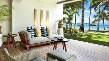 Beachfront Suite